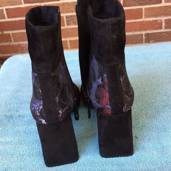 GEOX RESPIRA Italian Booties - Picture 3 of 11